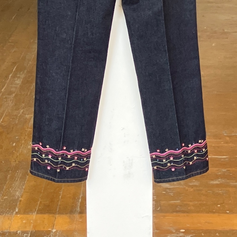 Women Straight Leg Jeans with Pink Embroidered Hem - Picture 4 of 10
